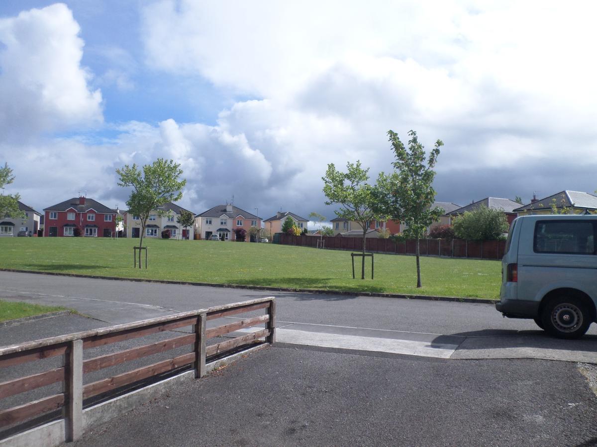 Apple Guest House Loughrea Extérieur photo